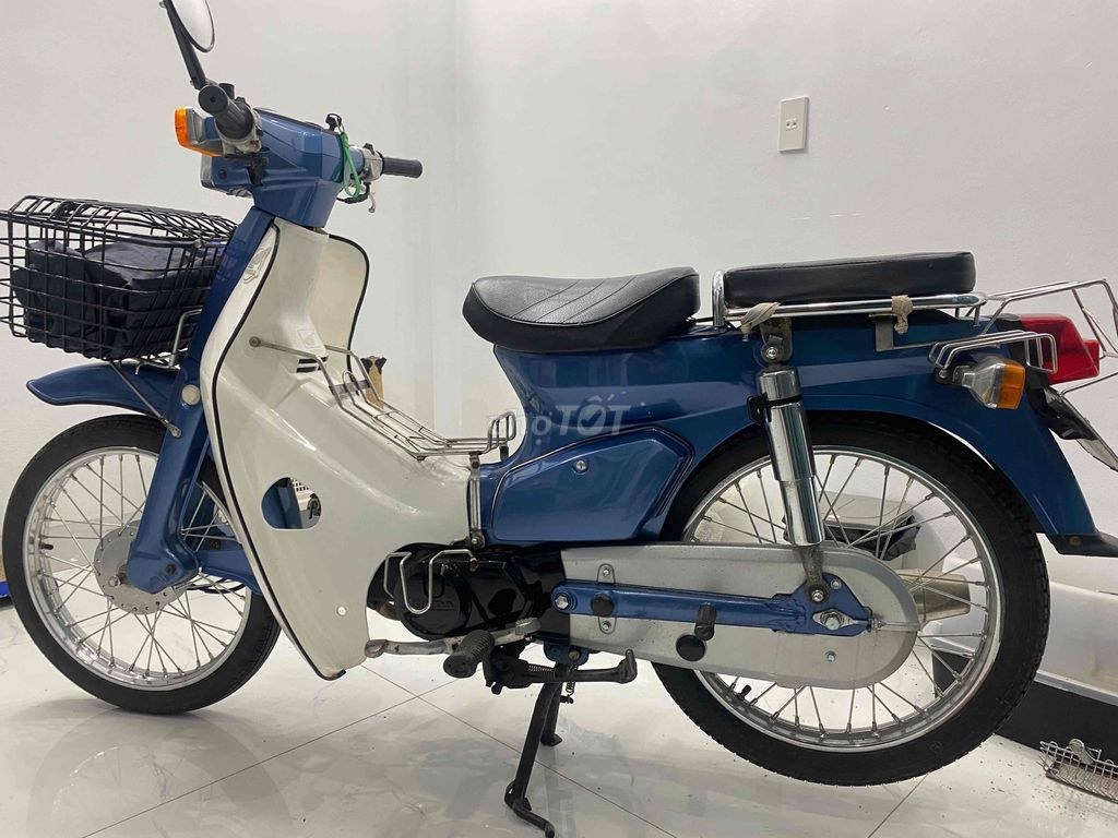 Honda 1982 - ảnh 1