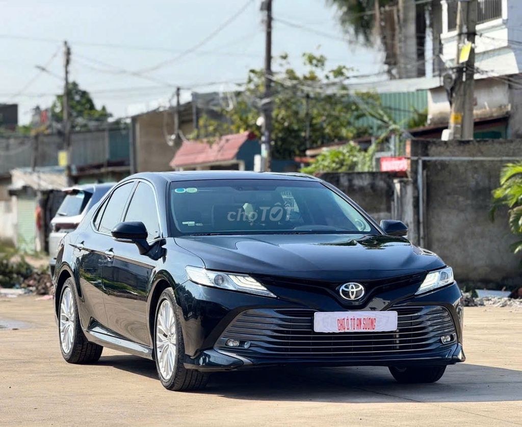 Toyota Camry 2021 - ảnh 3