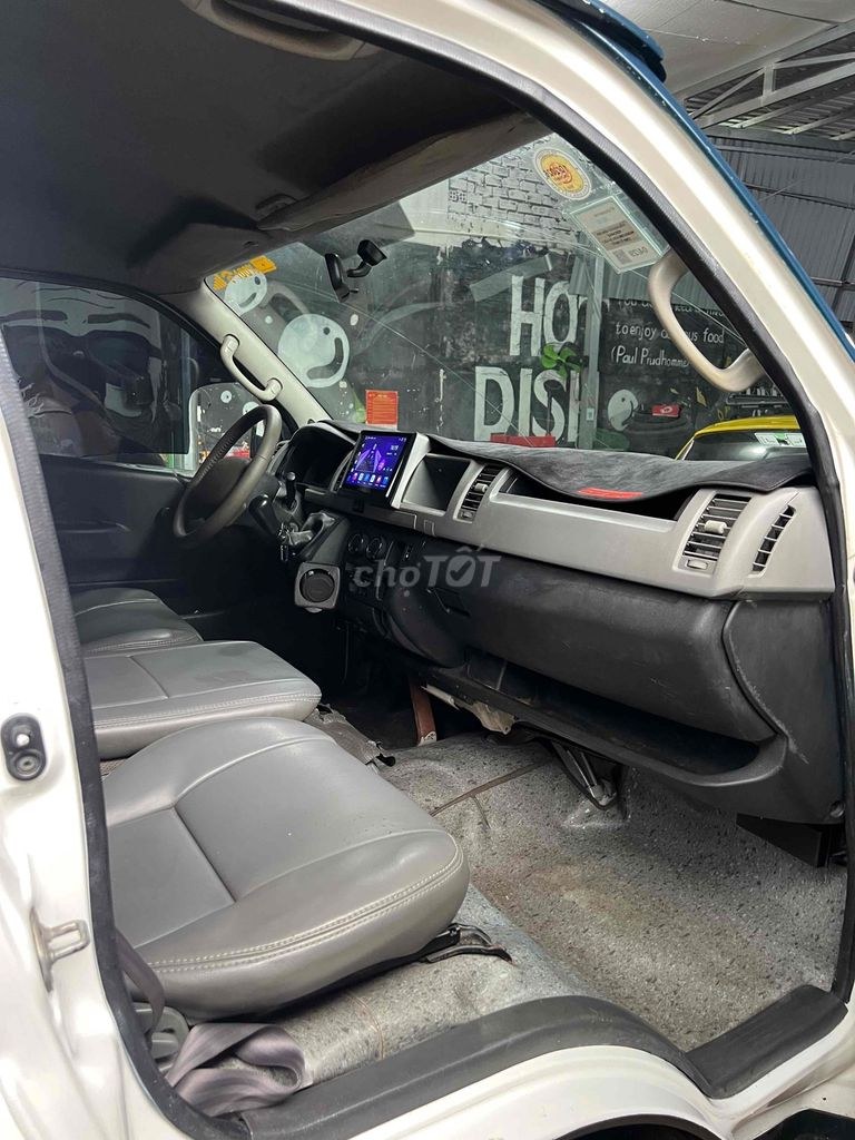 Toyota Hiace 2007 - ảnh 3