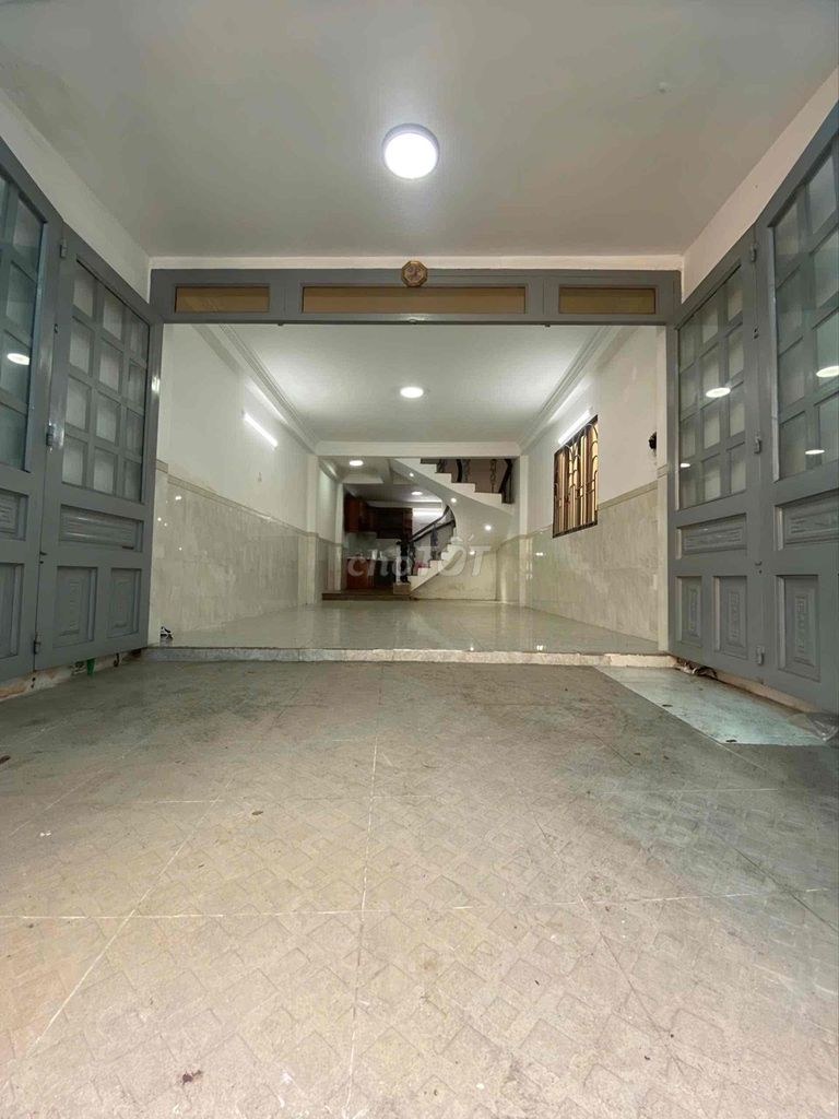 Bất động sản tại Tp Hồ Chí Minh - ảnh 1
