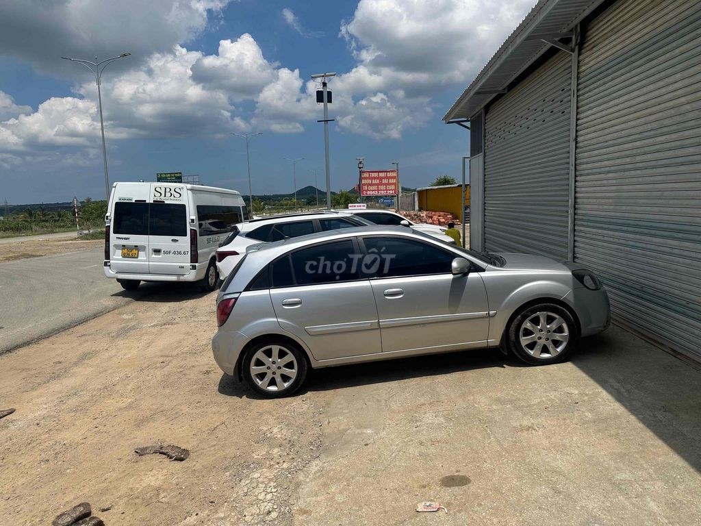 Kia Rio 2009 - ảnh 2