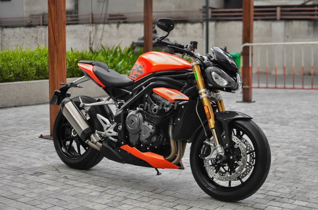 Triumph 2023 - ảnh 1