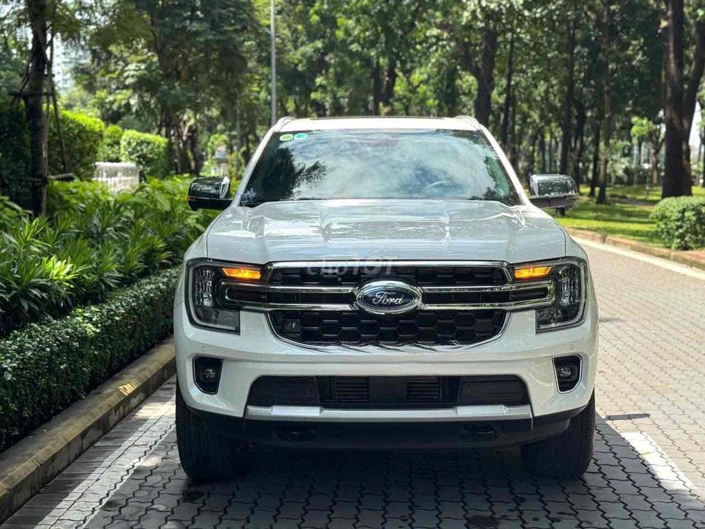 Ford Everest 2024 - ảnh 1
