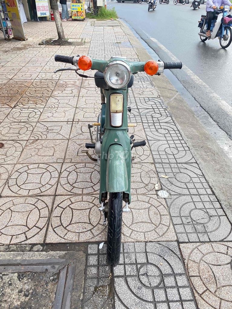 Honda 1980 - ảnh 1