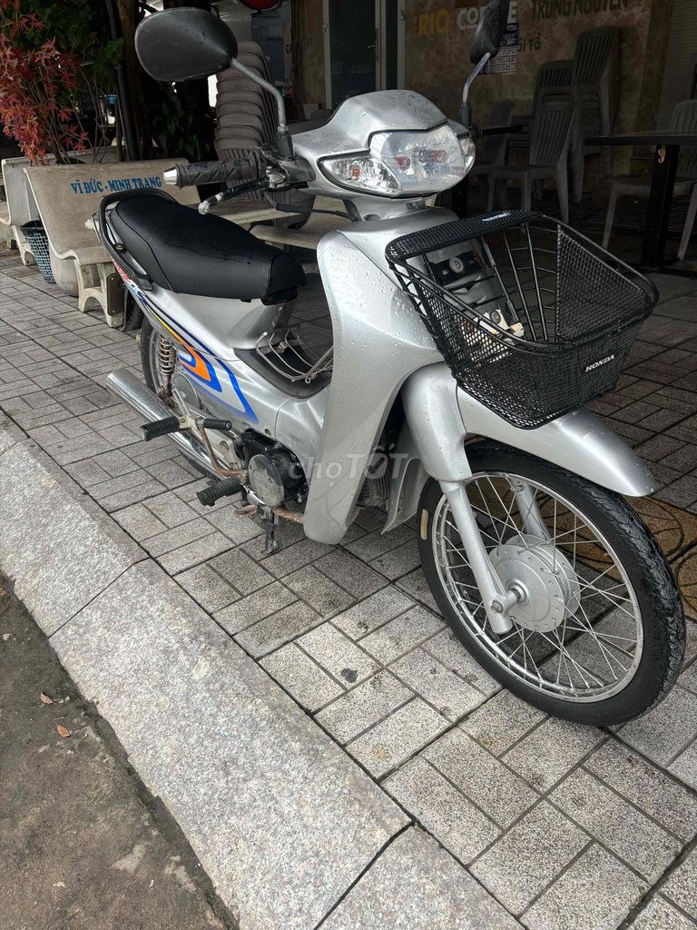 Honda 2002 - ảnh 1