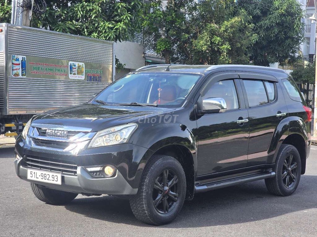 Isuzu Mu X 2017 - ảnh 3