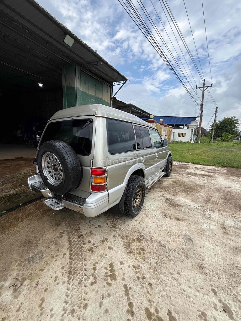 Mitsubishi Pajero 2006 - ảnh 1