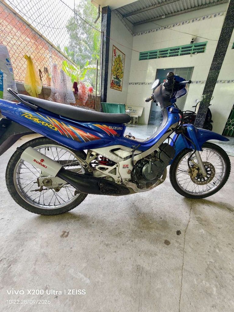 Suzuki 2000 - ảnh 1