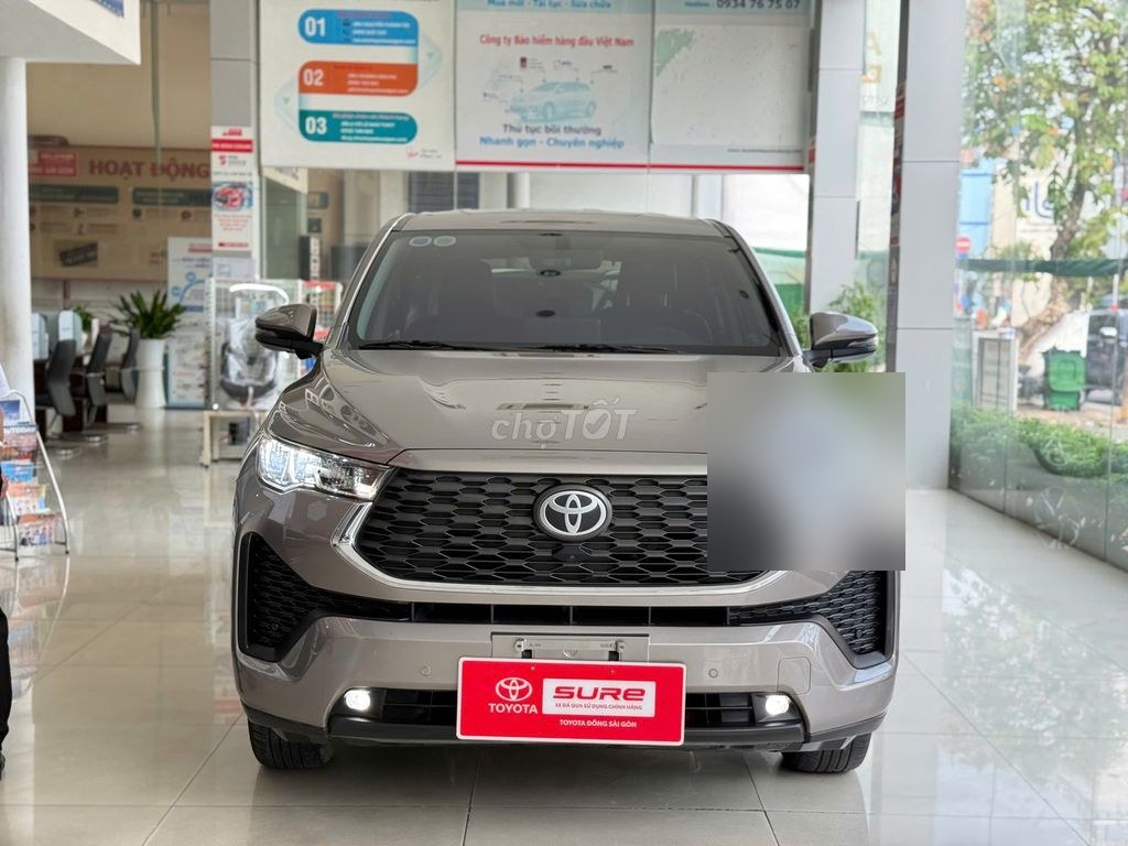 Toyota Innova Cross 2024 - ảnh 1