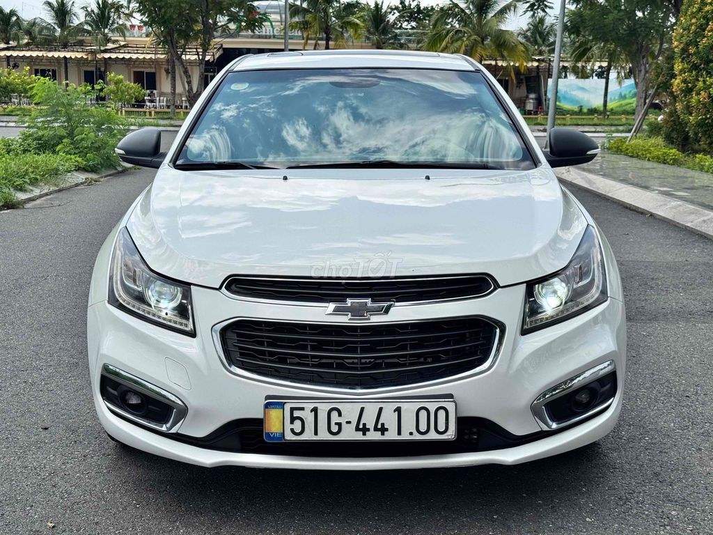 Chevrolet Cruze 2017 - ảnh 1