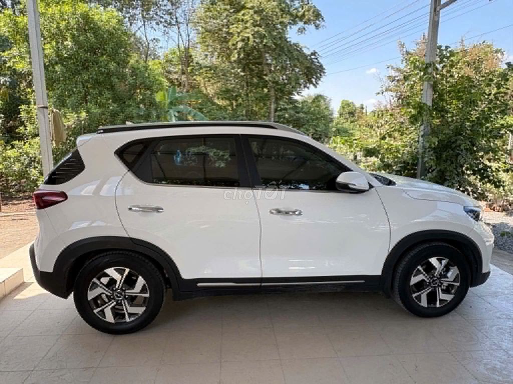 Kia Sonet 2023 - ảnh 1