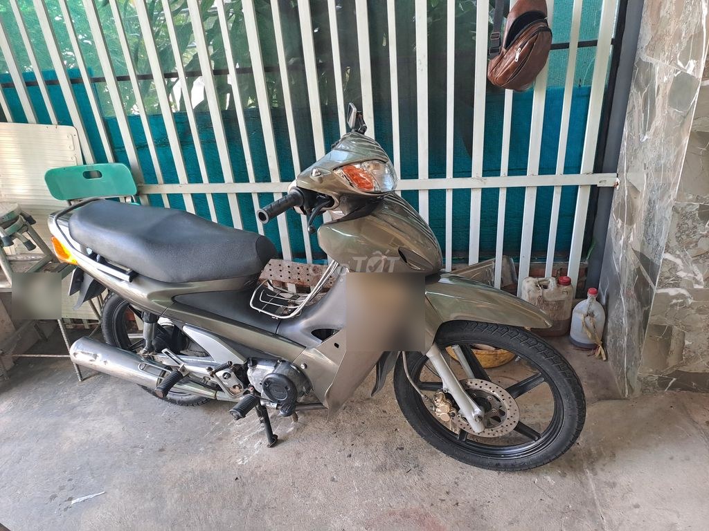 Honda 2001 - ảnh 1