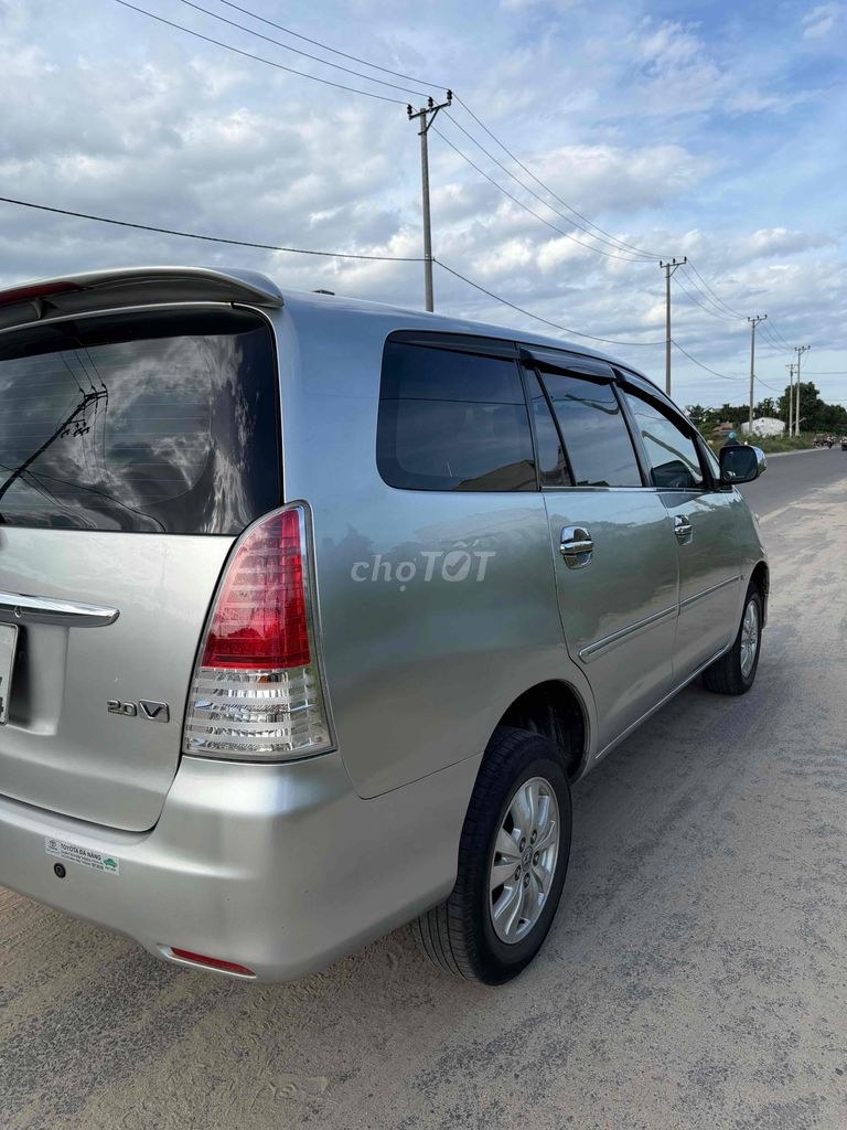Toyota Innova 2008 - ảnh 2