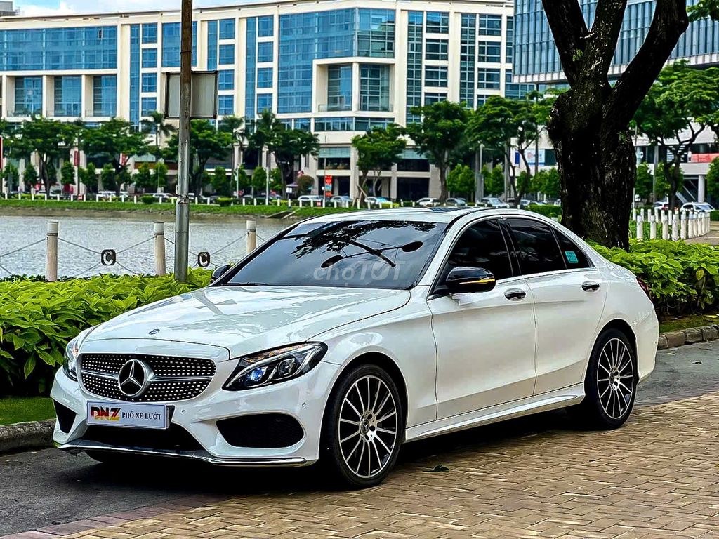 Mercedes Benz C Class 2018 - ảnh 2