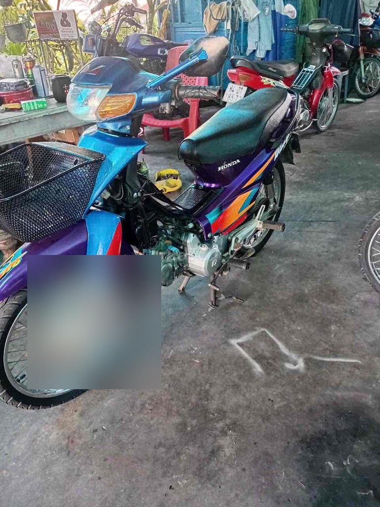 Honda 2004 - ảnh 1