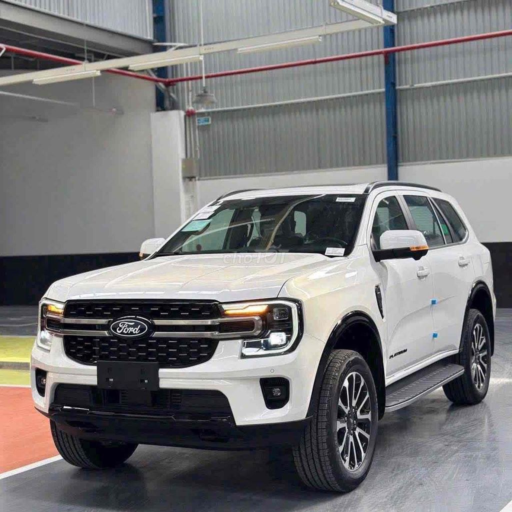 Ford Everest 2026 - ảnh 1