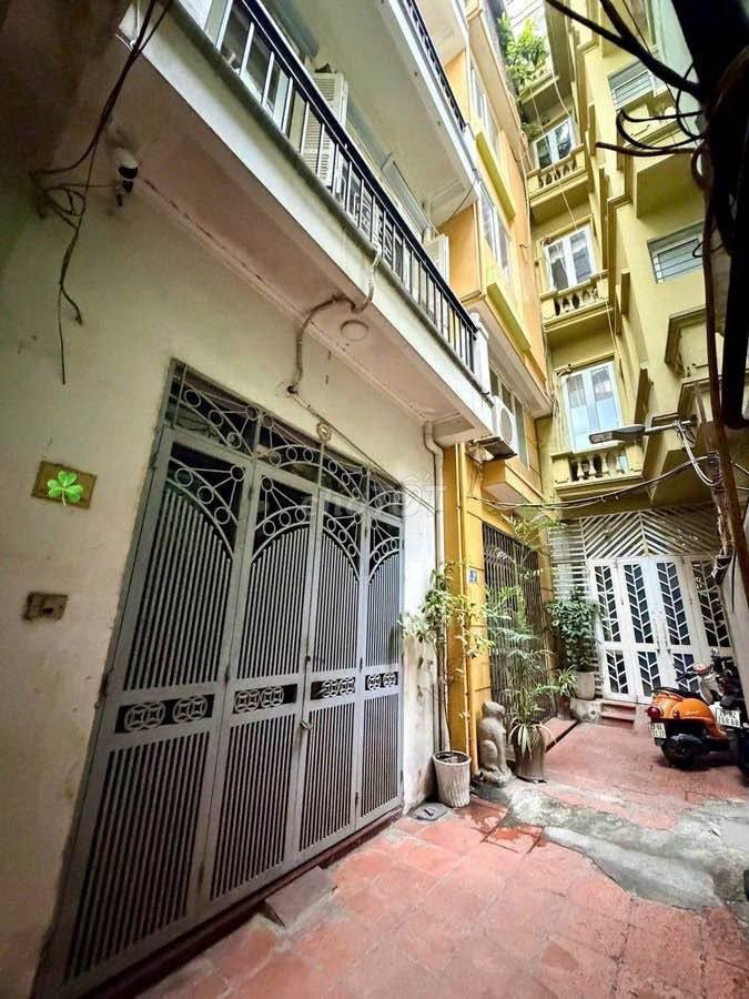 Nhà riêng tại Phường Tây Hồ, Quận Tây Hồ, Hà Nội - ảnh 1