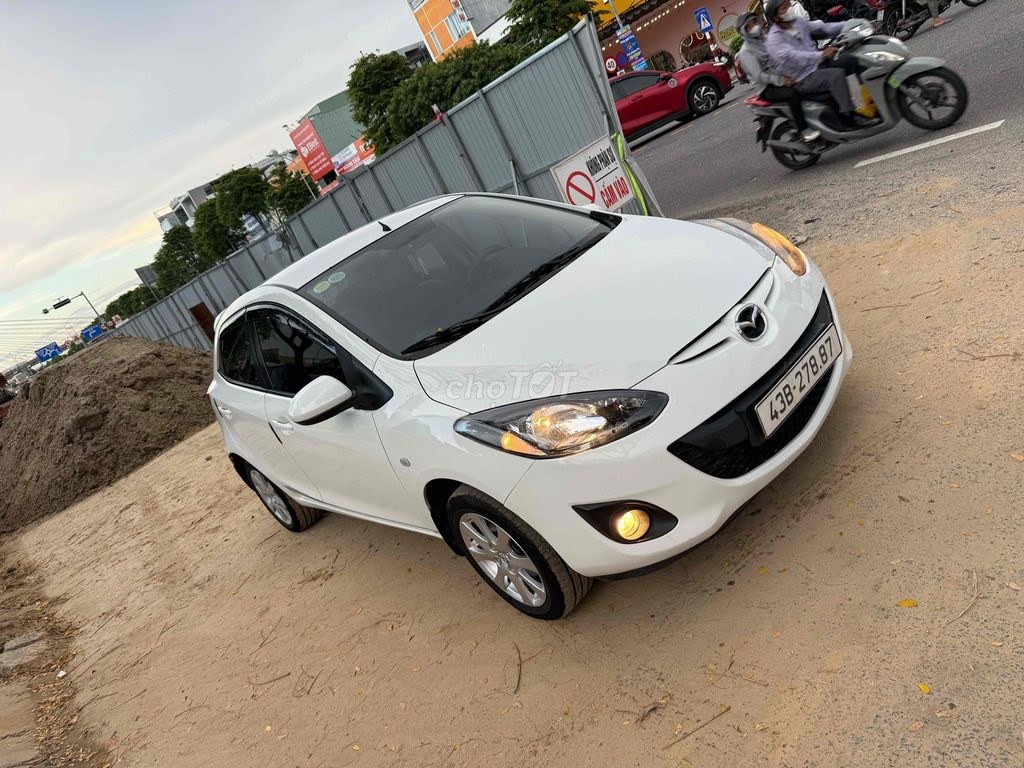 Mazda 2 2012 - ảnh 1