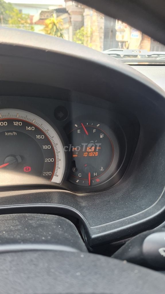 Isuzu Dmax 2011 - ảnh 2