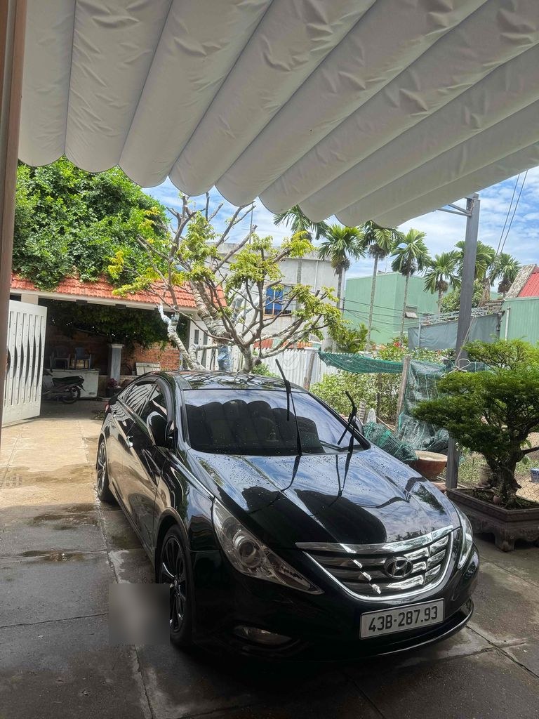 Hyundai Sonata 2011 - ảnh 1
