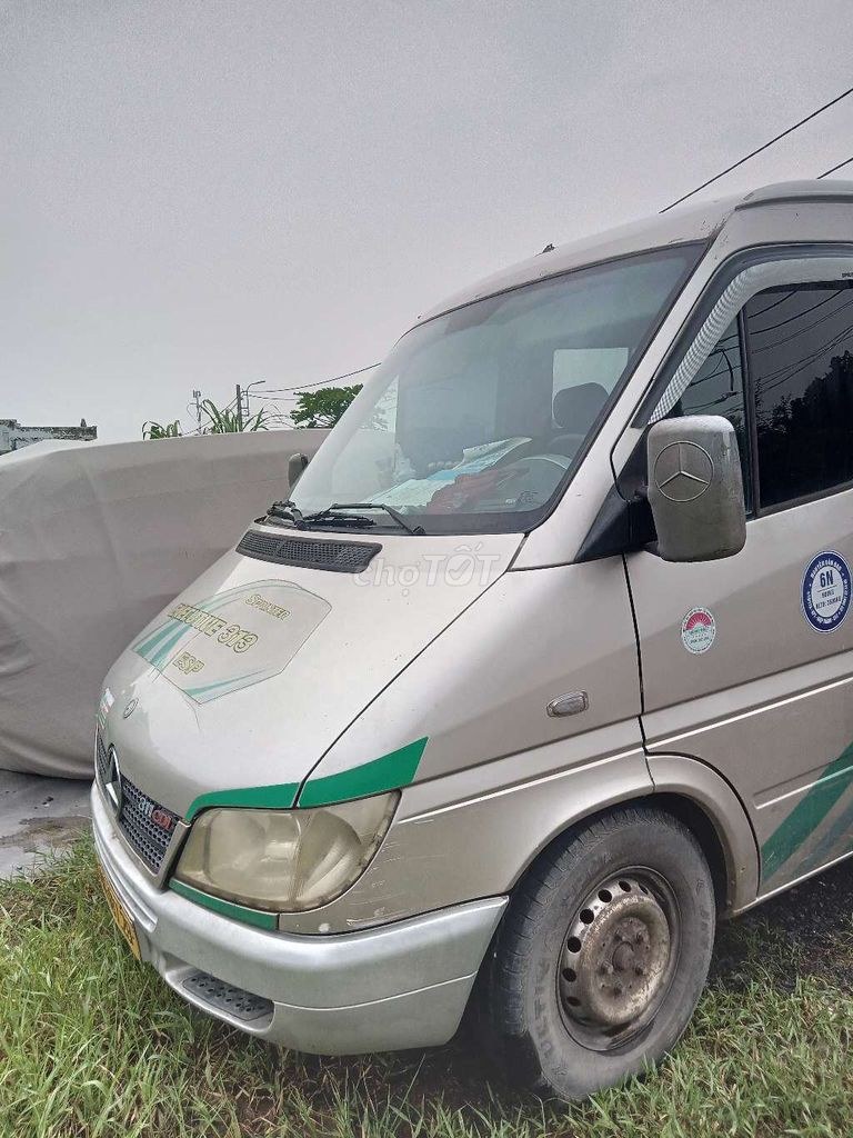 Mercedes Benz Dòng khác 2010 - ảnh 1