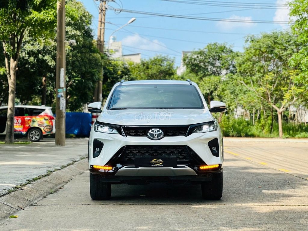 Toyota Fortuner 2025 - ảnh 1