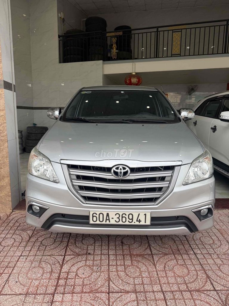 Toyota Innova 2012 - ảnh 1
