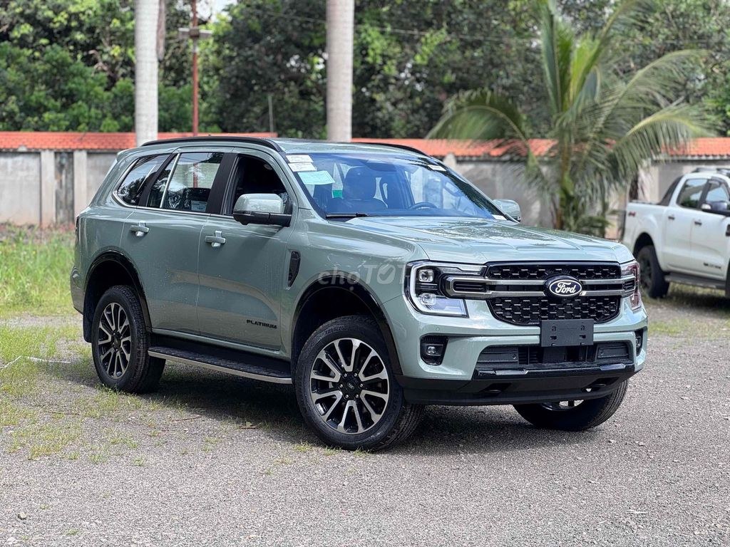 Ford Everest 2026 - ảnh 1