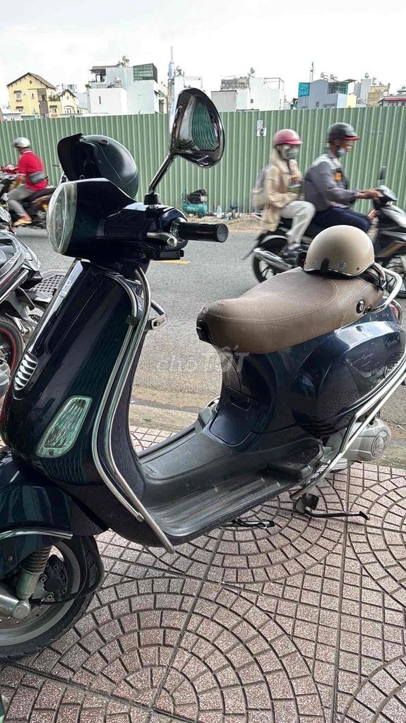 Piaggio 2015 - ảnh 1