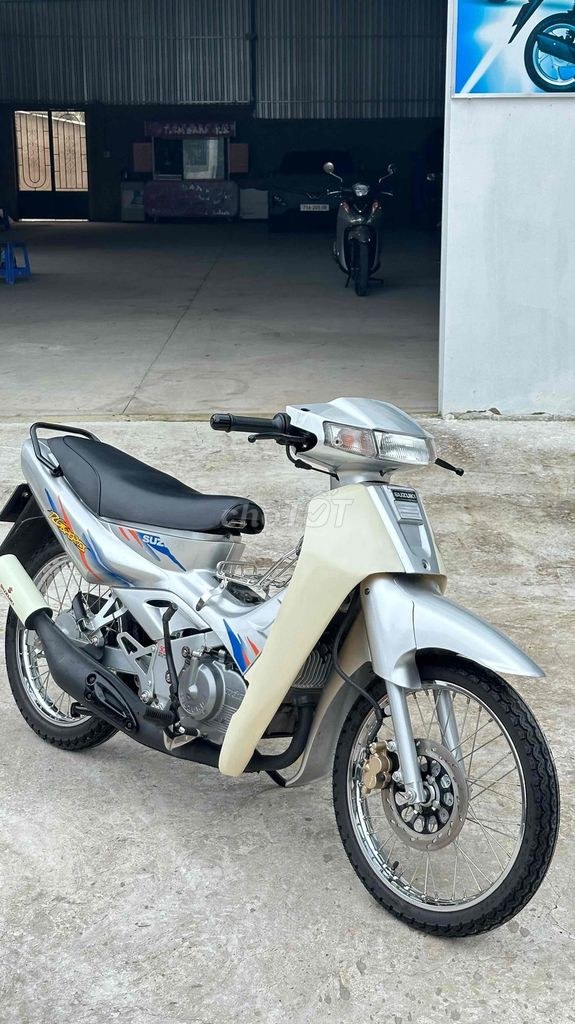 Suzuki 1997 - ảnh 1
