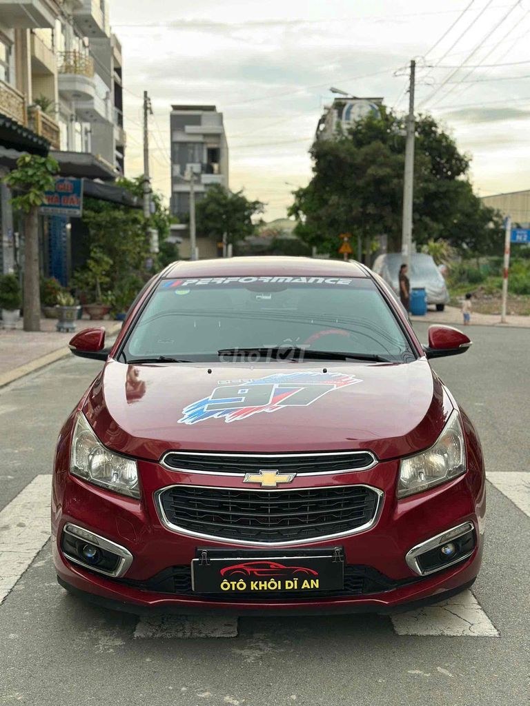 Chevrolet Cruze 2017 - ảnh 1