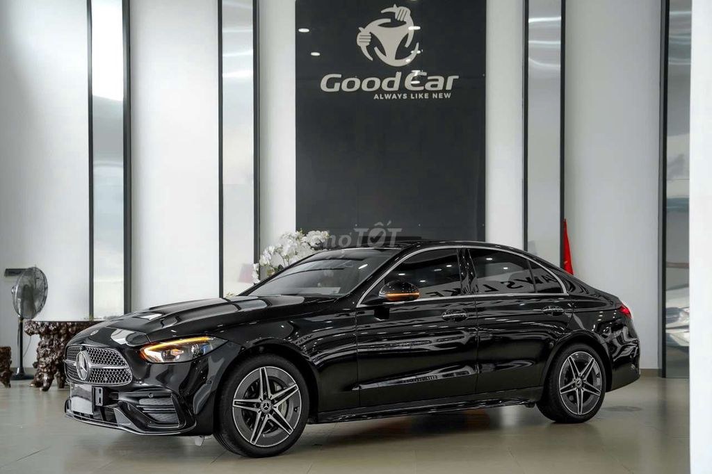 Mercedes Benz C Class 2022 - ảnh 1