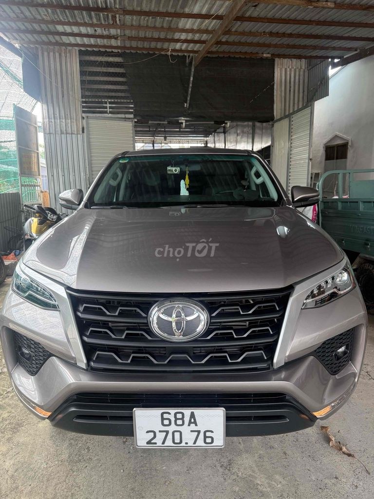 Toyota Fortuner 2022 - ảnh 1