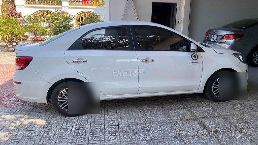 Kia Soluto 2024 - ảnh 2