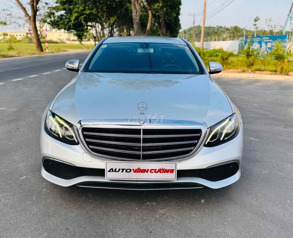 Mercedes Benz E Class 2016 - ảnh 1