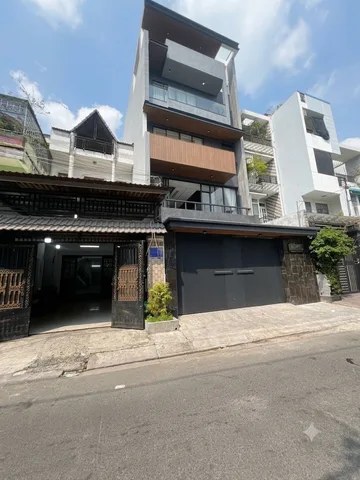 Real estate in Tp Hồ Chí Minh - photo 1