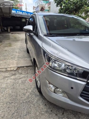 Toyota Innova 2.0E 2020 - ảnh 2