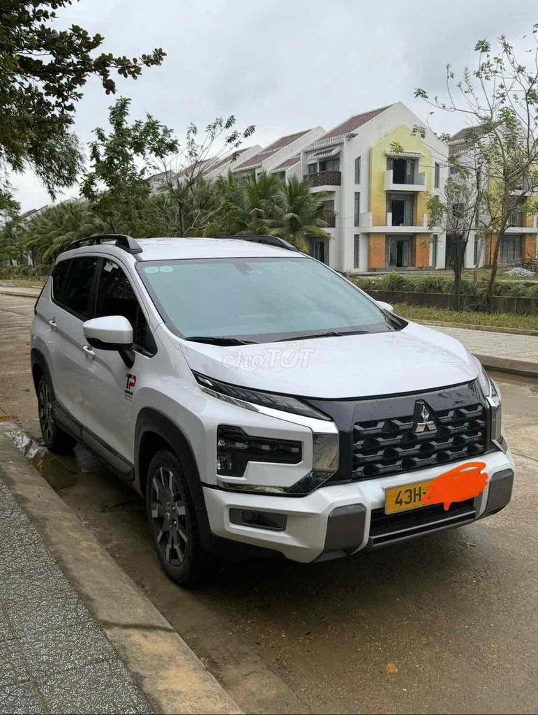 Mitsubishi Xpander Cross 2025 - ảnh 1