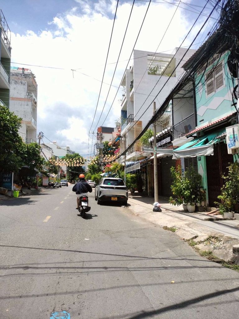 Bất động sản tại Tp Hồ Chí Minh - ảnh 1