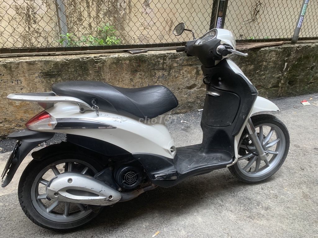 Piaggio 2012 - ảnh 1