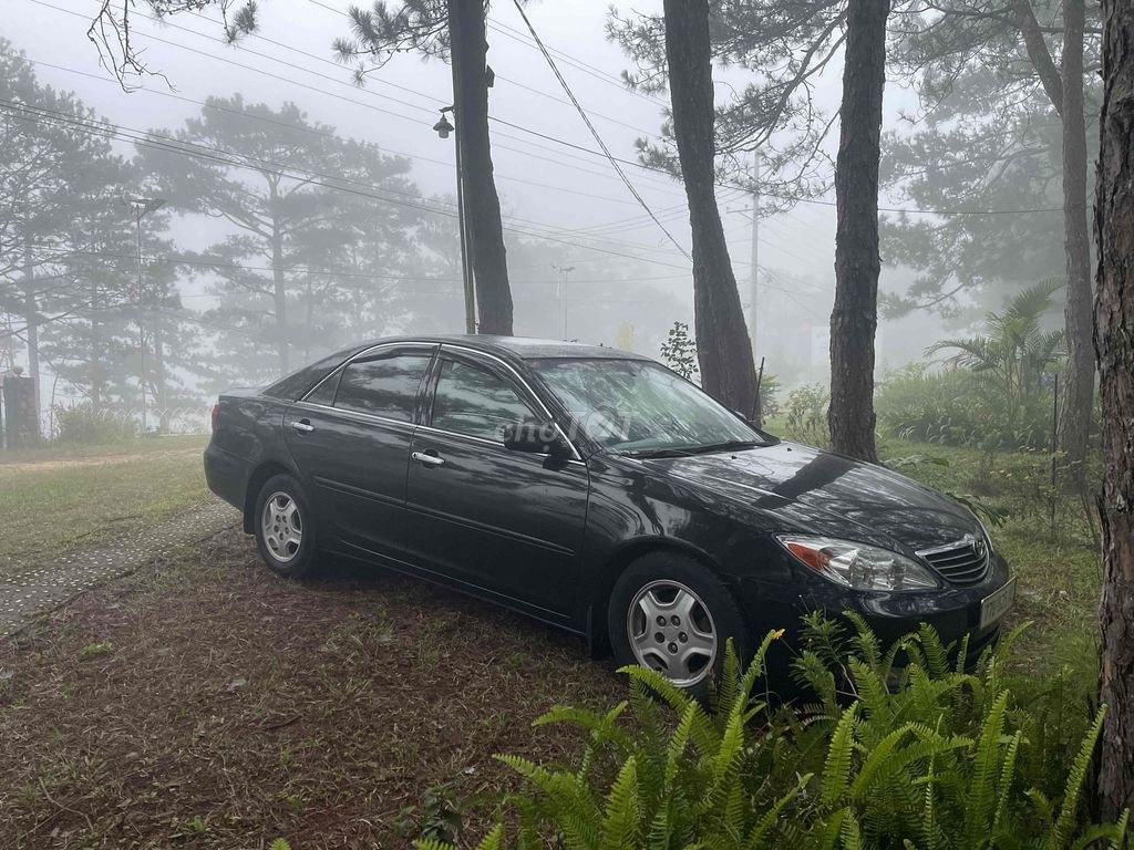 Toyota Camry 2002 - ảnh 2