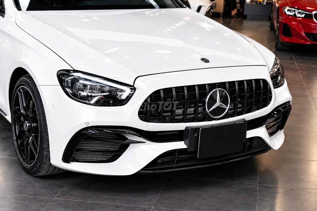 Mercedes Benz E Class 2020 - ảnh 3