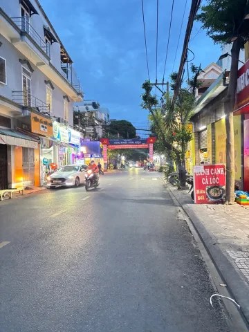 Real estate in Tp Hồ Chí Minh - photo 1