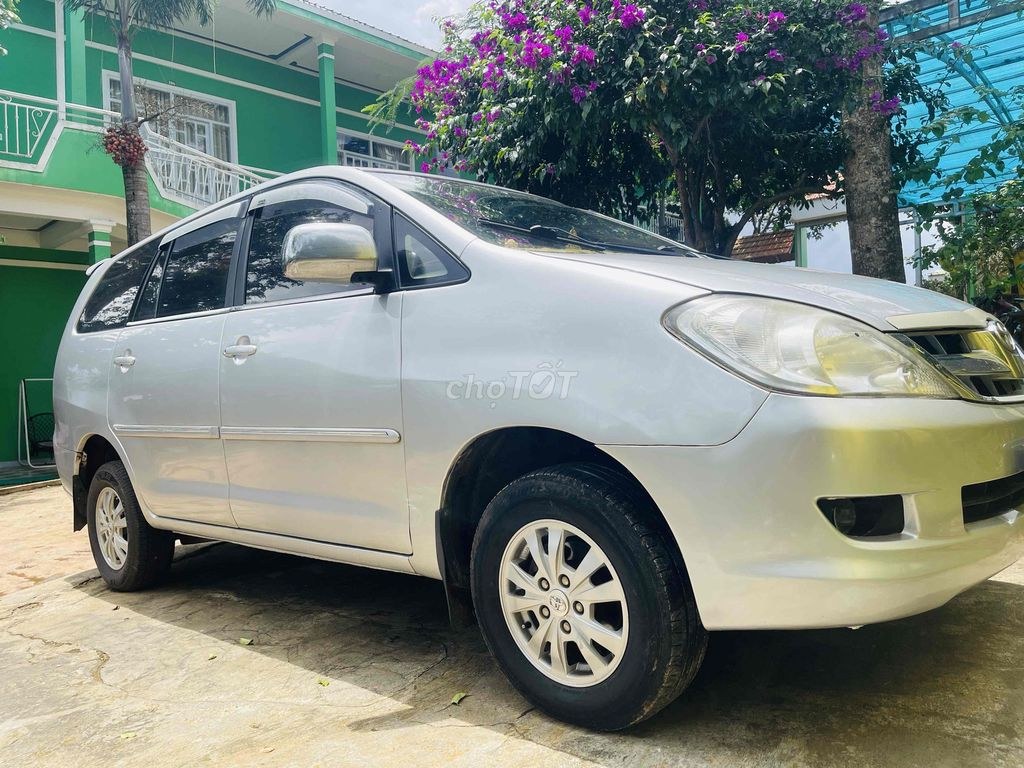 Toyota Innova 2008 - ảnh 3