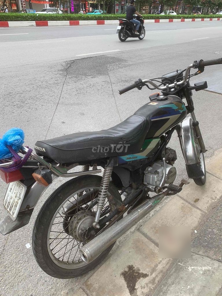 Honda 2005 - ảnh 1