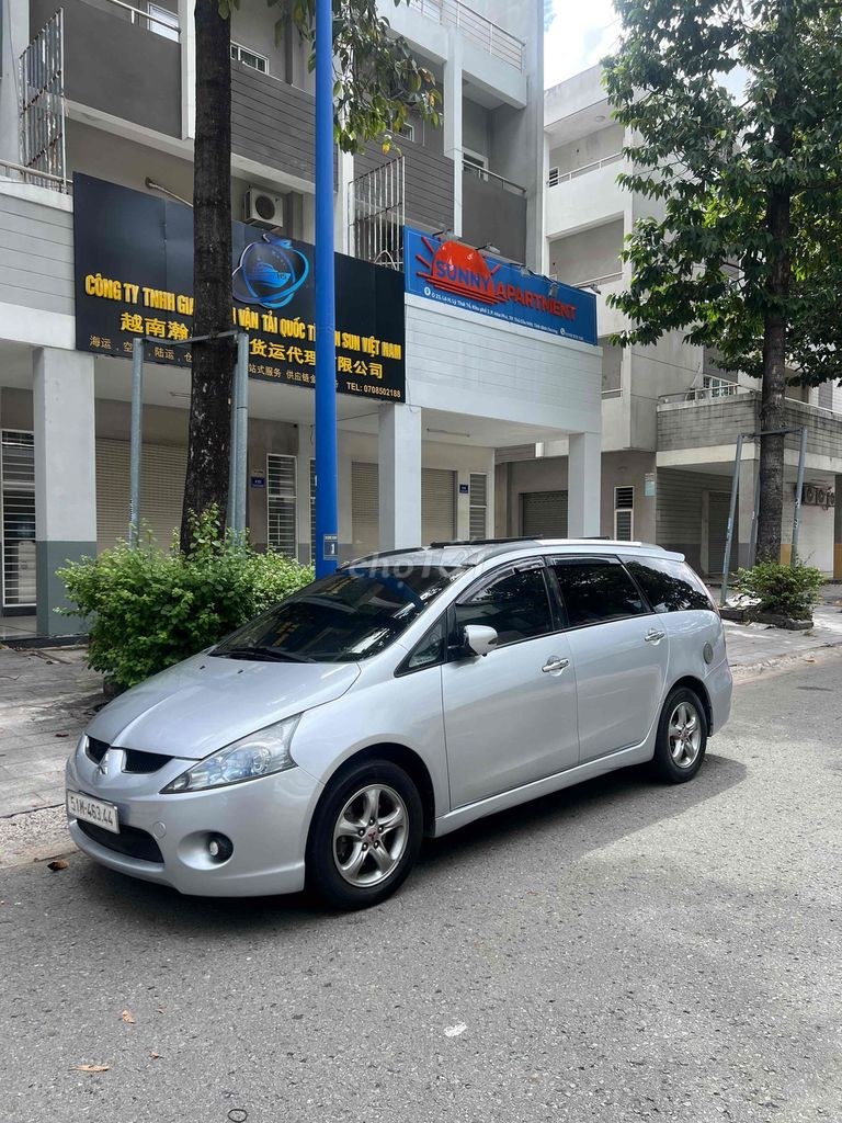 Mitsubishi Grandis 2005 - ảnh 1
