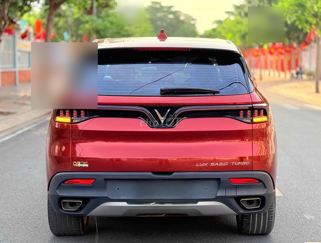 VinFast Lux SA2.0 2019 - ảnh 3