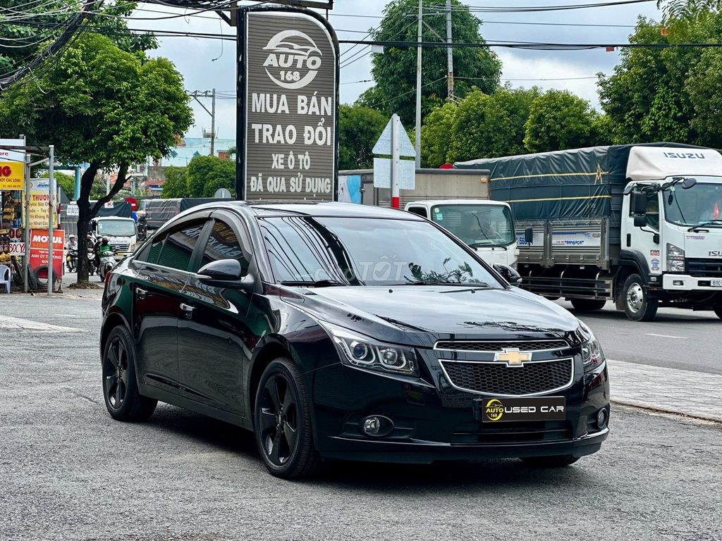 Chevrolet Cruze 2015 - ảnh 1
