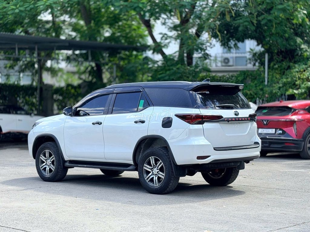 Toyota Fortuner 2022 - ảnh 1