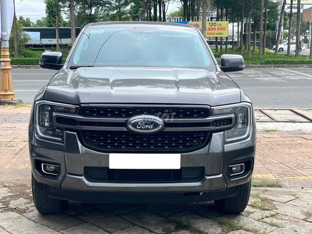 Ford Ranger 2025 - ảnh 1